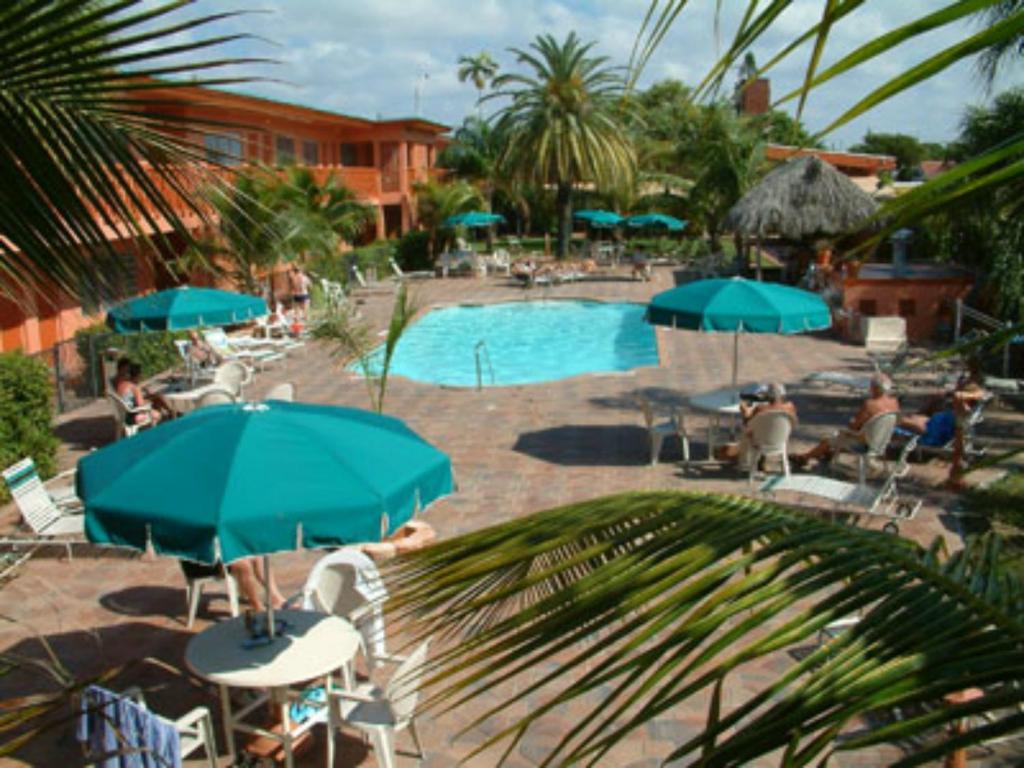 Downtown Hollywood Gardens Inn & Suites Exterior foto